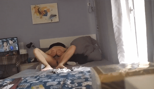 216.90后小哥喜提一血，妹子痛失处女膜被凶猛内射后嚎嚎大哭！