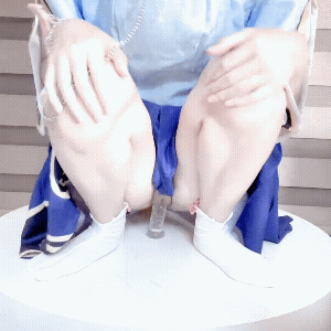297.白虎萝莉-月色宝宝，Cosplay自慰作品合集21V，5.2G。