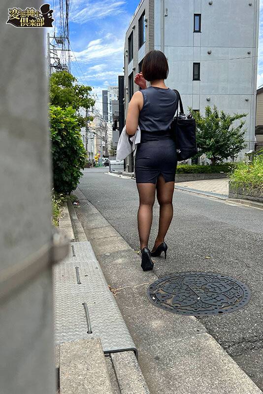 会社のマジメ堅物オンナ上司（ムッツリスケベ）酔わせて媚薬盛ったら淫乱化デカ尻激ピストンにイキ潮吹きまくりキメセク盗撮映像 佐々木咲和-第9张图片-萌站