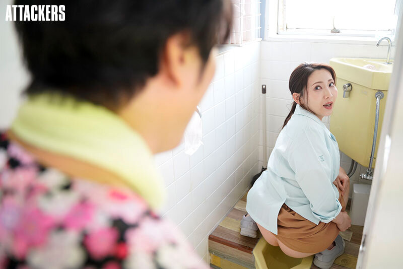 トラック野郎と欲求不満な不倫妻 パート先の若い男の、夫にはない男臭さにどうしようもなく濡れて… 妃ひかり