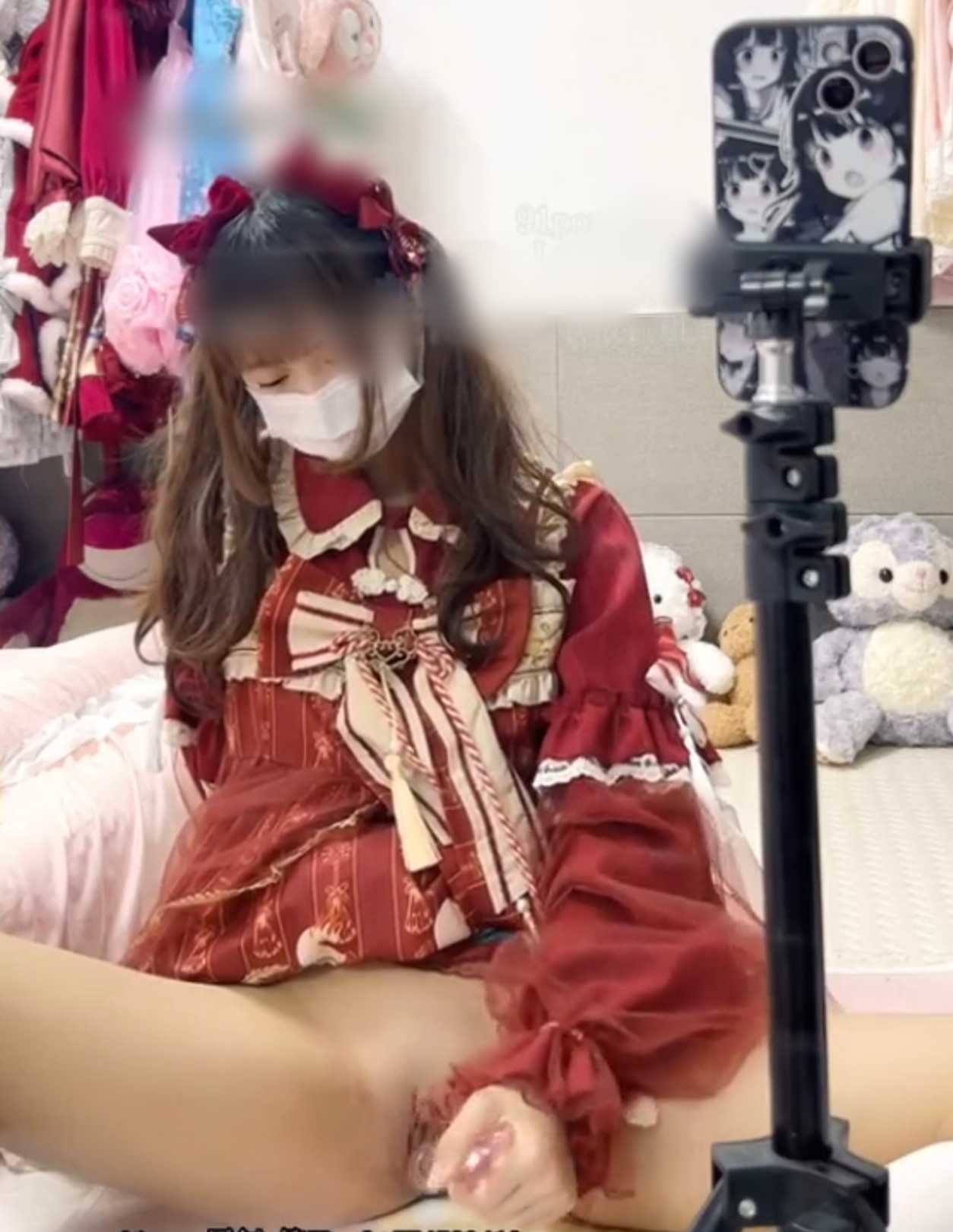 红裙洛丽塔萝莉自慰