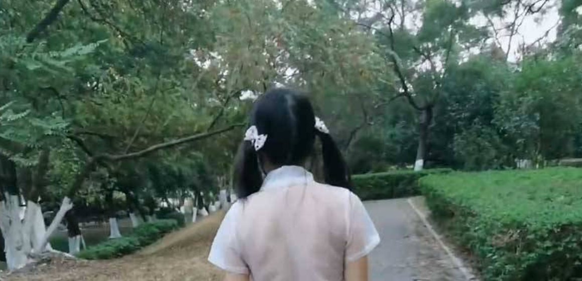非常火的户外博主冯珊珊-第14张图片-萌站