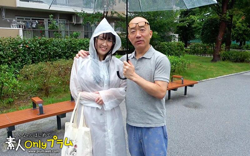 すれてない いつも隠してるこの娘のボインはIカップの65 スイミングスクールのインストラクター ゆうり21さい 愛瀬ゆうり 目覚まし時計と生写真セット-第12张图片-萌站
