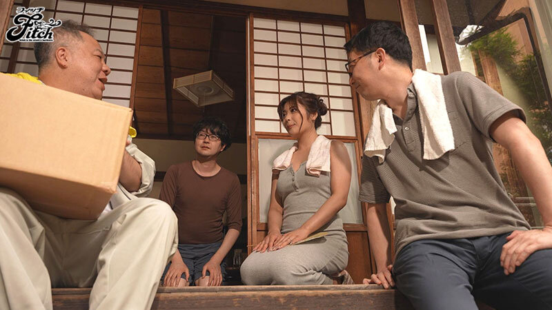 オヤジ輪●！！媚薬濃縮ザーメン中出し25連発NTR 自慢の巨乳妻が移住先で媚薬で狂った村人達に犯●れていたなんて…。 似鳥日菜-第4张图片-萌站
