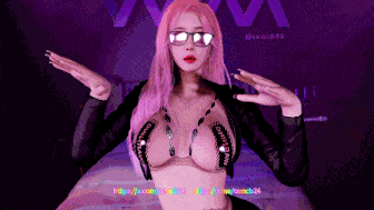 【3D动画】 智敏 性感长腿御姐被强壮兽人抱起来狠狠的干