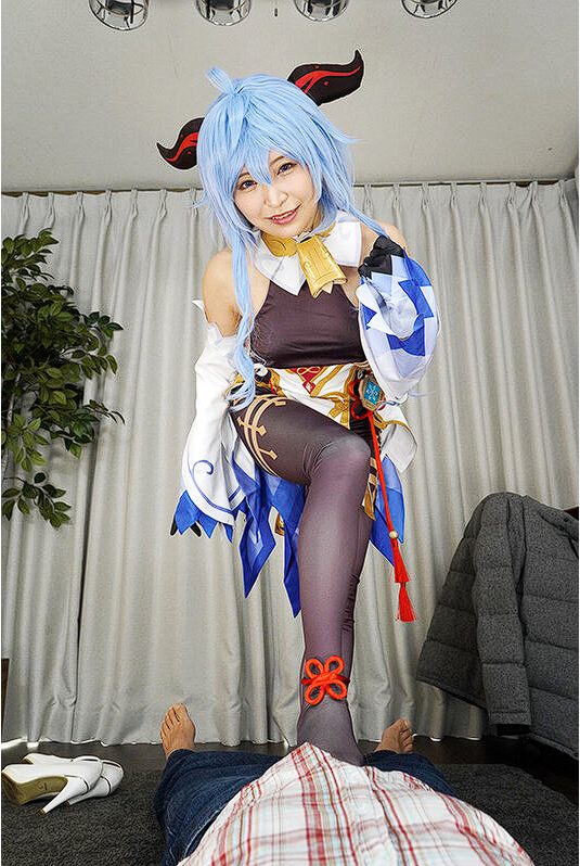 【VR】美少女小悪魔レイヤーと宅凸オフパコ！！ゴム無し挿入ナマ中出し逆NTR SEX！！ 佐藤ののか原神甘雨-第3张图片-萌站
