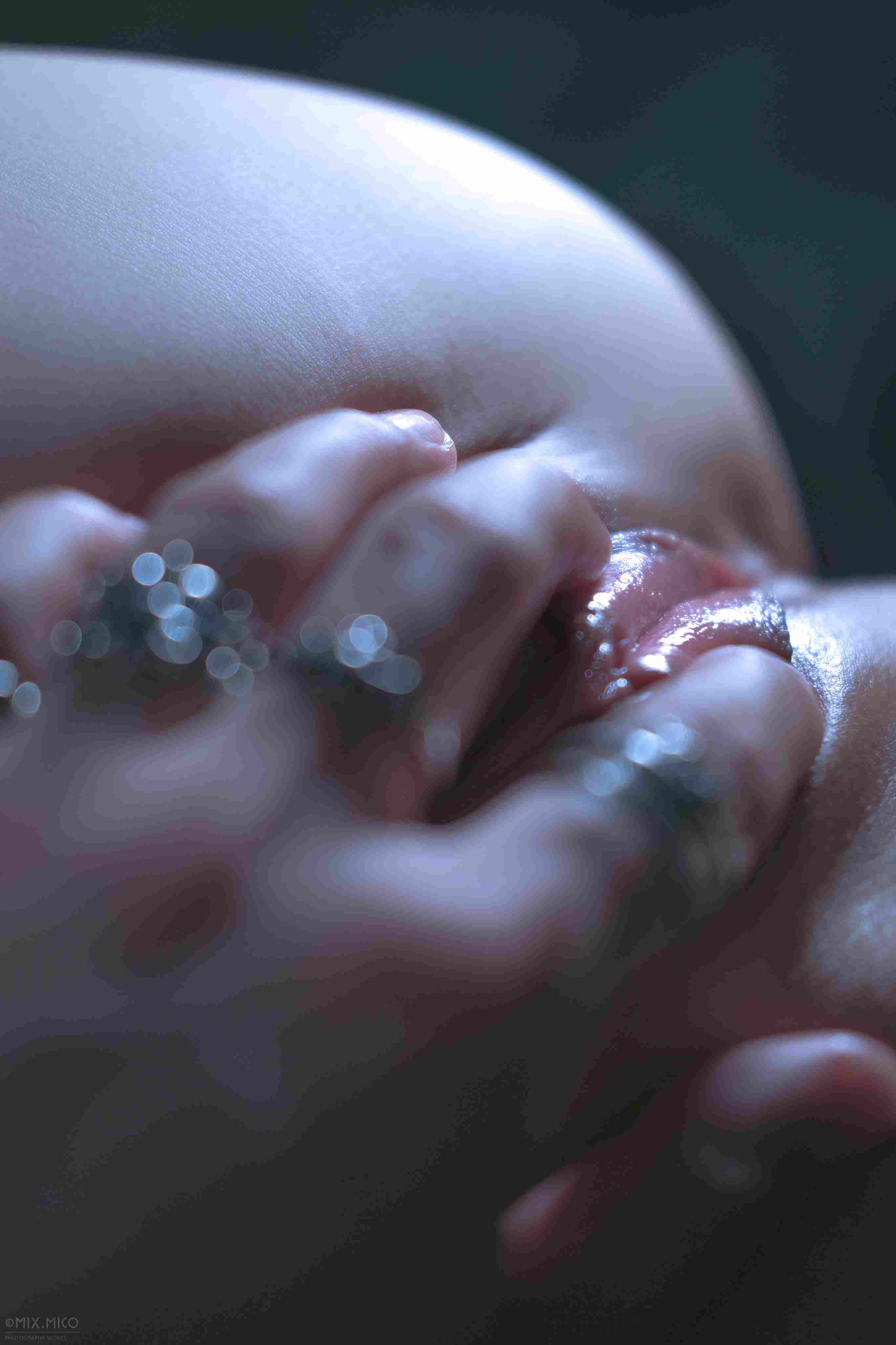 最新五月无水福利！顶级唯美情色摄影大师MixMi私房作品，各种无可挑剔人间超极品女神模特全裸，每一帧都欲罢不能