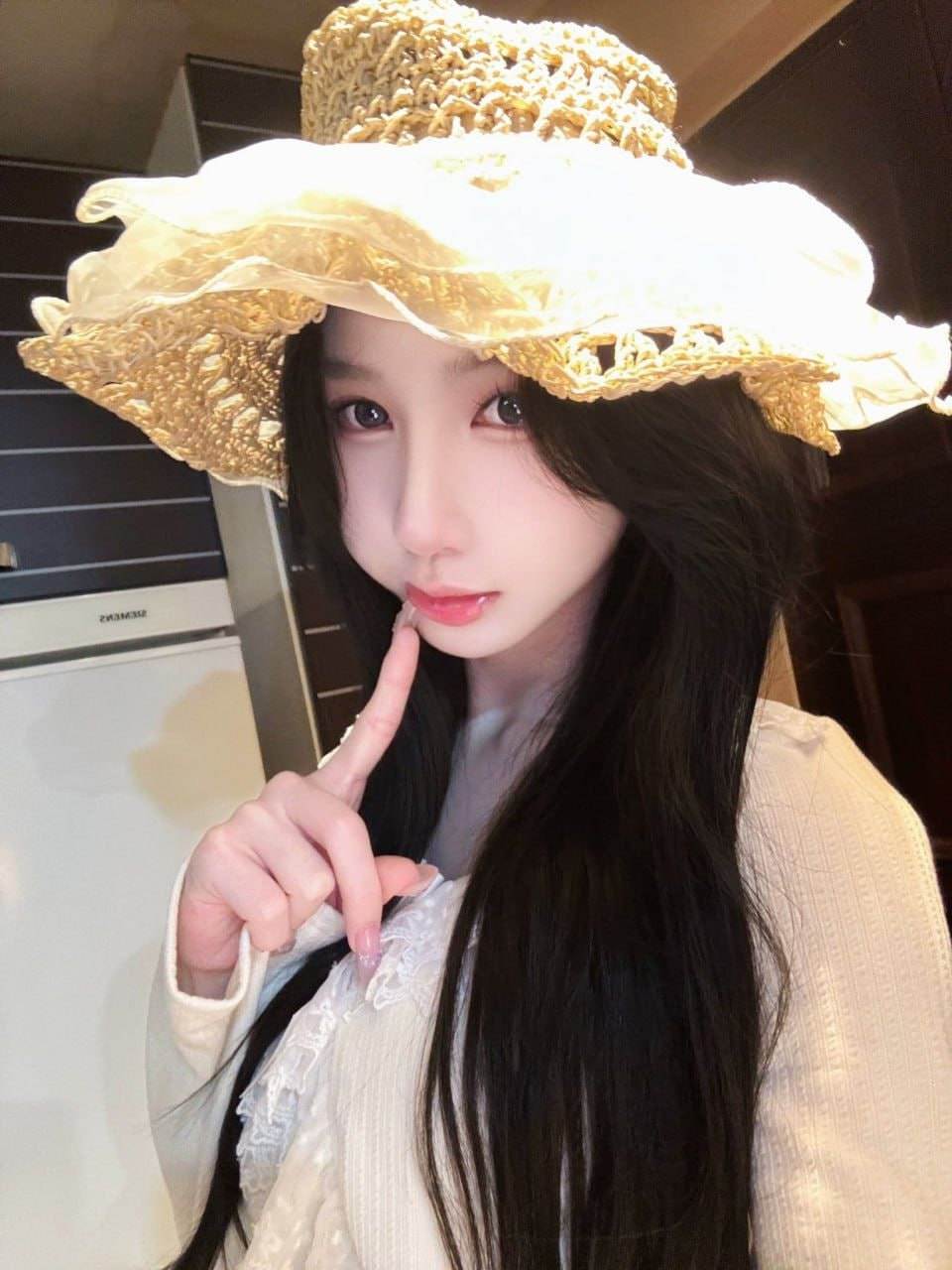 [伪娘TS]别碰我仙女棒/羊羊子,超级无敌爆炸极品颜值,175 大长腿[48V]-第2张图片-萌站