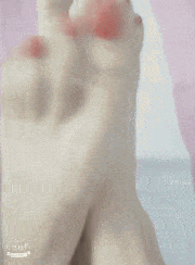 424.福利姬-Lulalebitch，喜欢自己舔自己的玉足作品合集（145P 51V）212M。-第4张图片-萌站