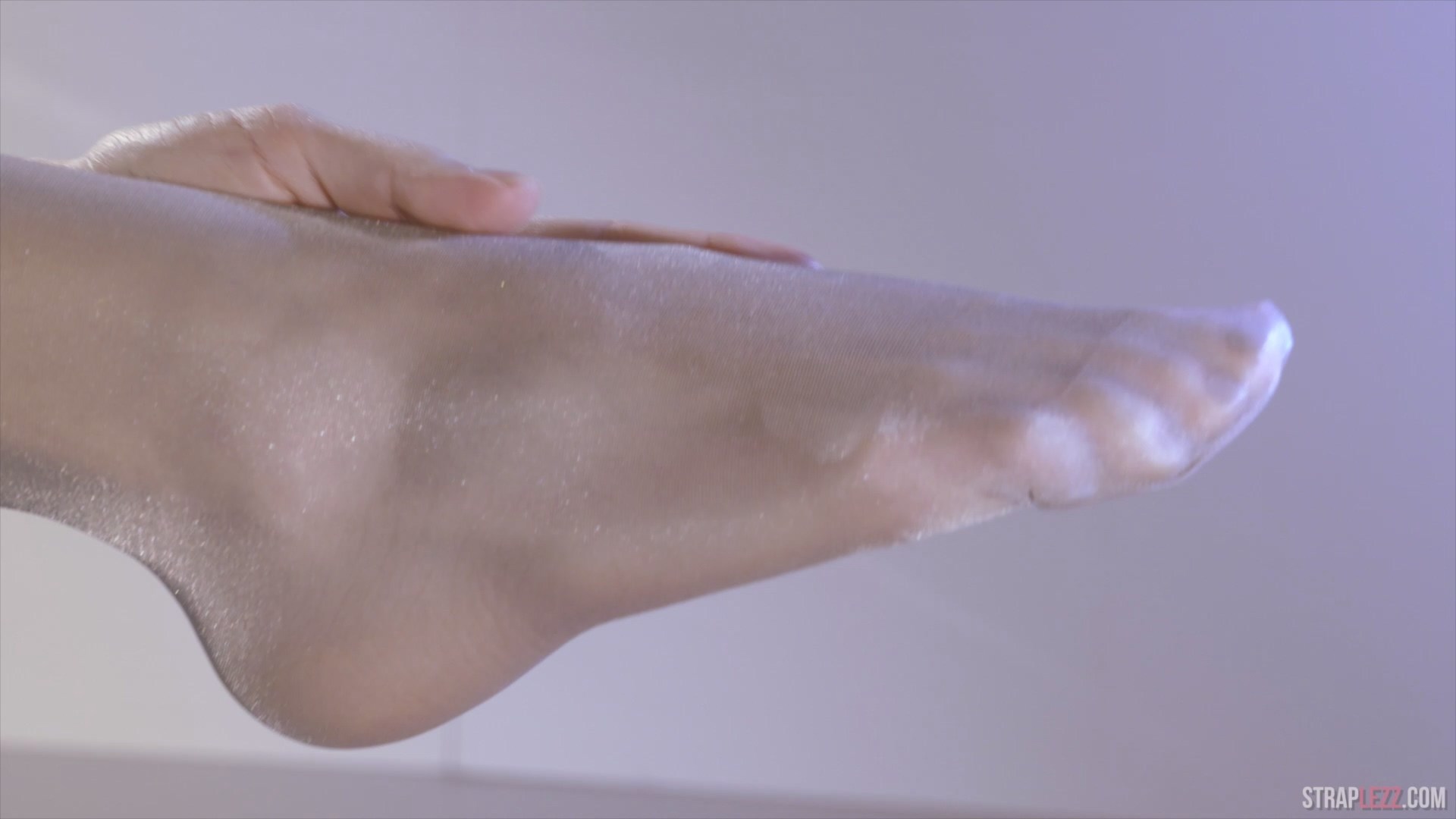 【丝袜】ballerina_mia_reeses_cock_really_cums-第3张图片-萌站