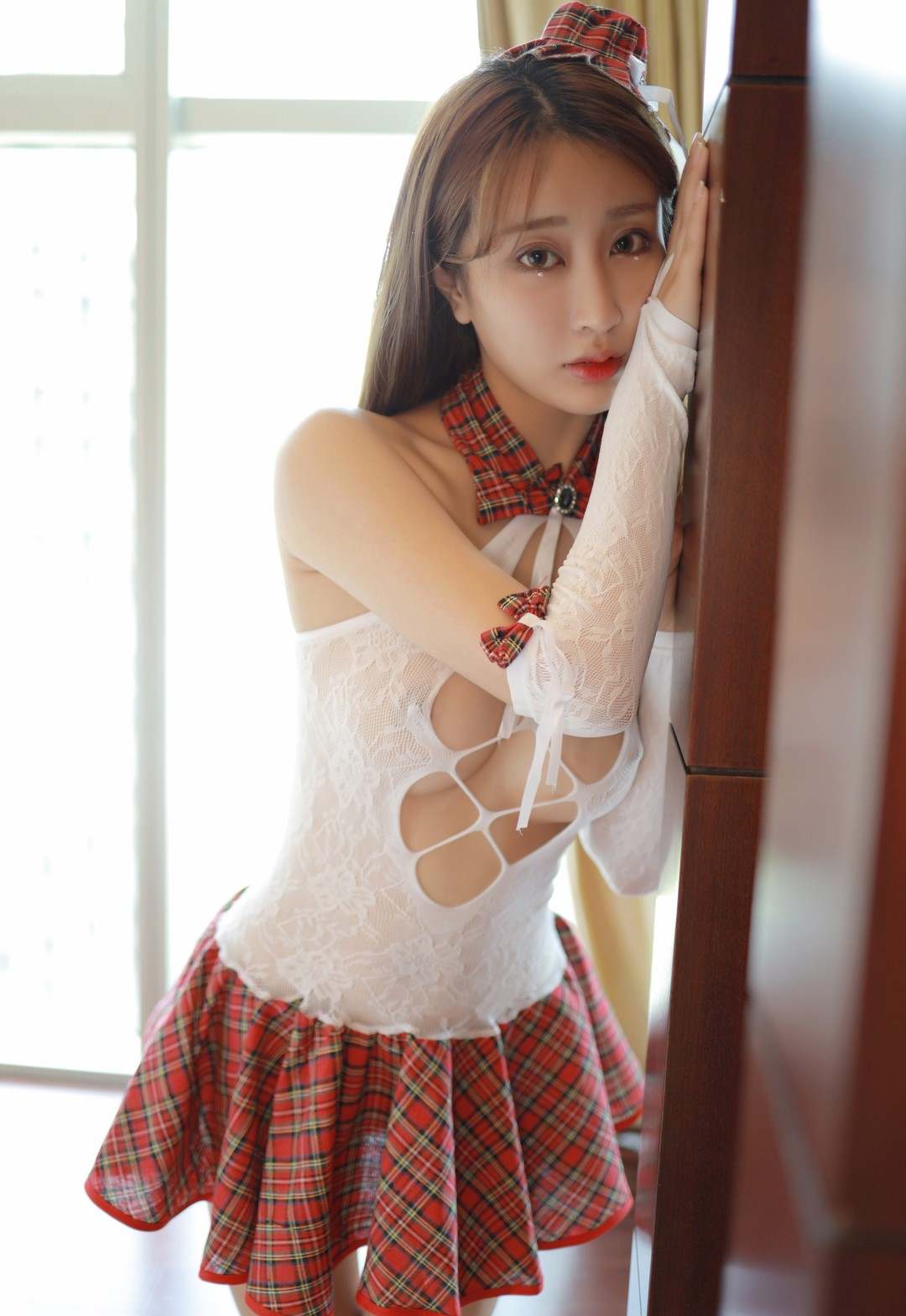 长腿女神Betty林子欣  性感写真黑丝制服玉足美腿合集整理 合集-第26张图片-萌站