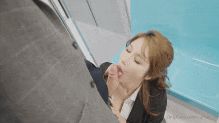 [短视频]视=26辛尤里yun_xin_tw：Onlyfans赞助剧情向视频-地铁