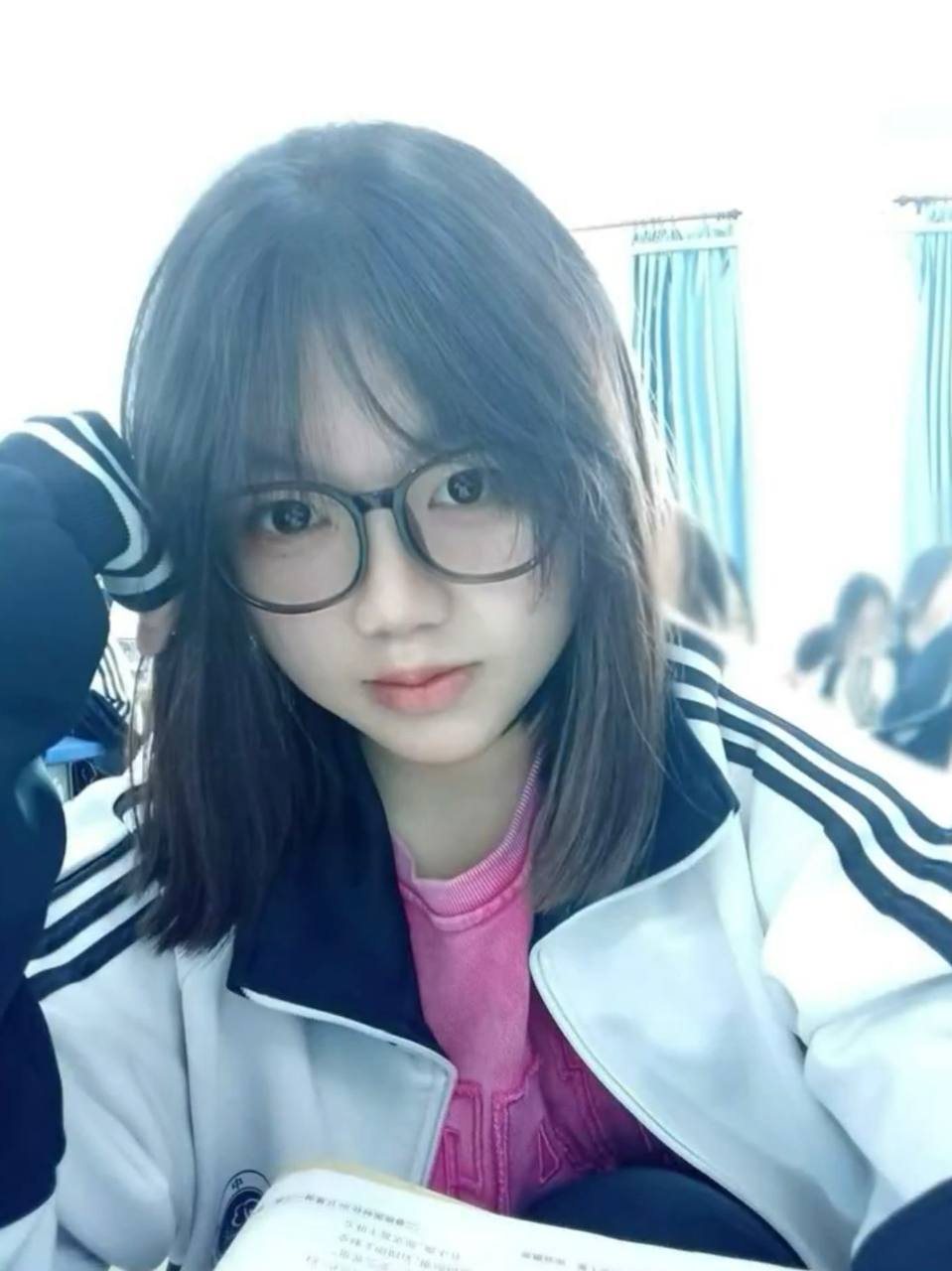 高中生嫩妹小萝莉 自慰娇喘私密视频流出 极品反差小母狗BN-5-第4张图片-萌站