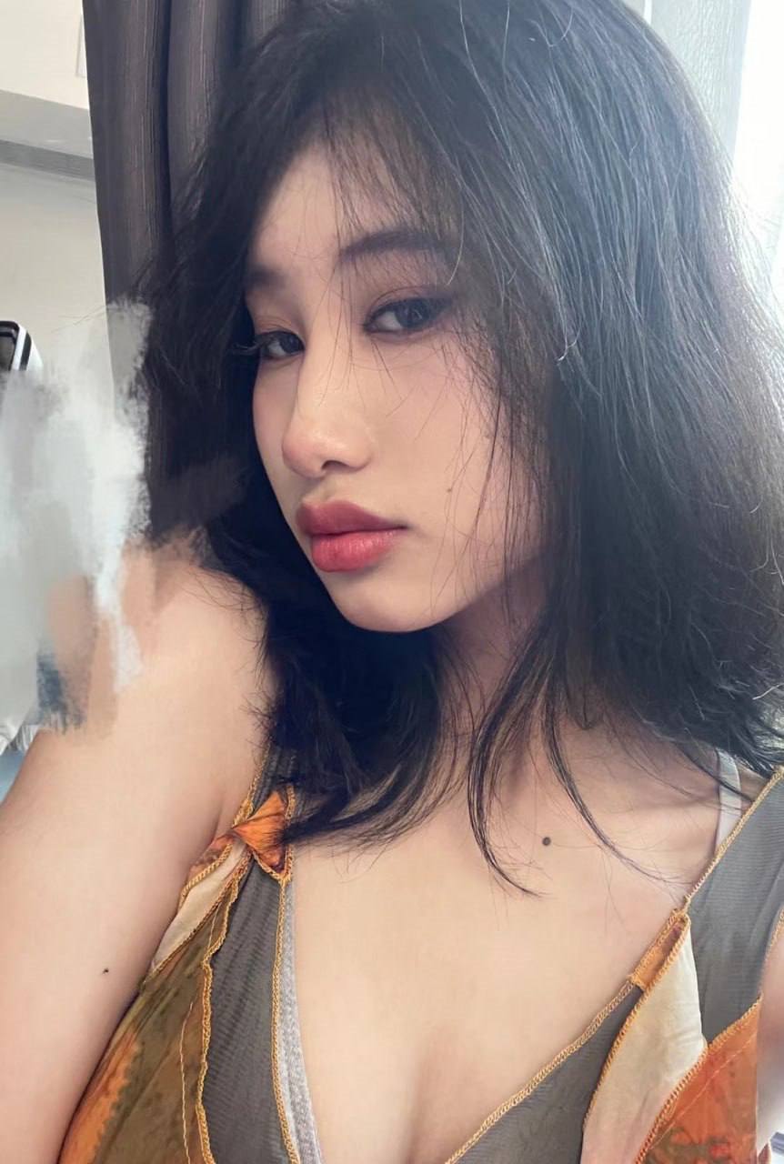 极品美女大学生 白嫩大奶小萝莉 淫荡反差小母狗BN-6-第5张图片-萌站