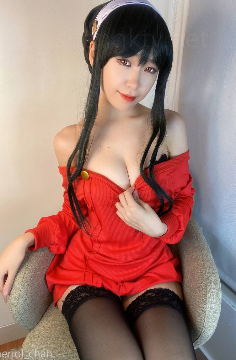 [MERIOL CHAN] 约尔 妈咪 Cosplay [72P]