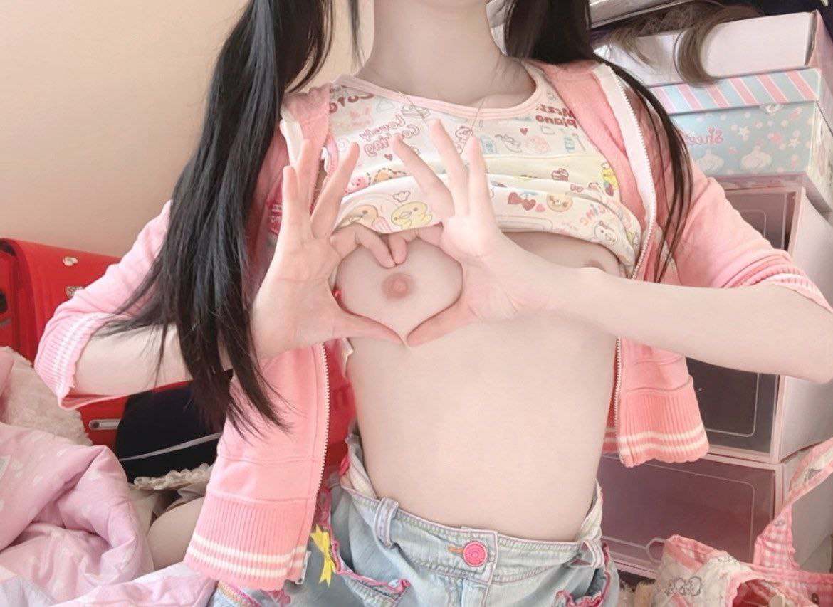 音乐学院19岁嫩妹小萝莉 白嫩小穴 白嫩奶子 诱人的反差小母狗-第8张图片-萌站