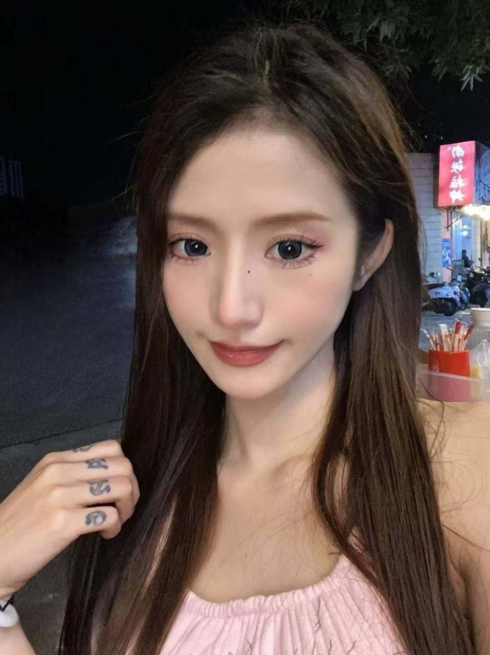 推特极品美女福利姬 被金主调教爆草 待着项圈被主人调教的骚母狗 反差诱人-第2张图片-萌站