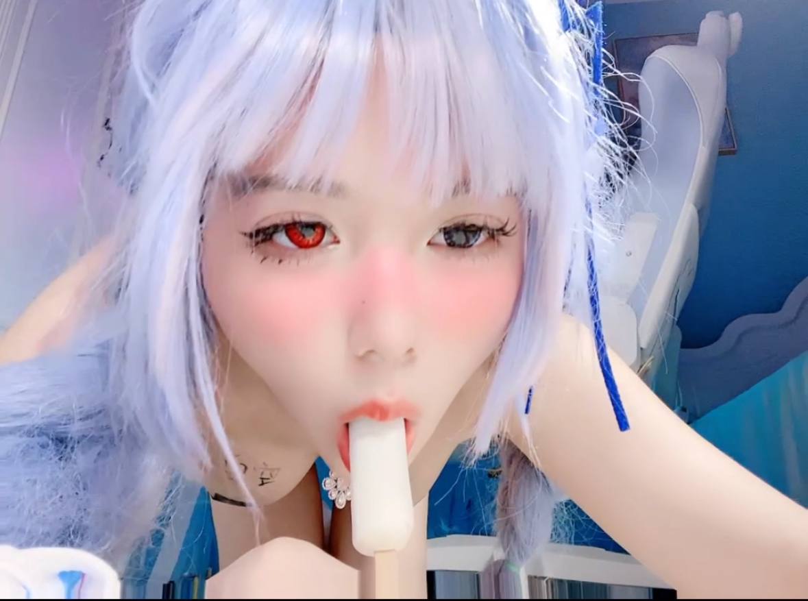 抖音快手百万粉丝女主 被金主调教定制福利视频 吃雪糕全裸私人定制 极品反差骚母狗-第5张图片-萌站