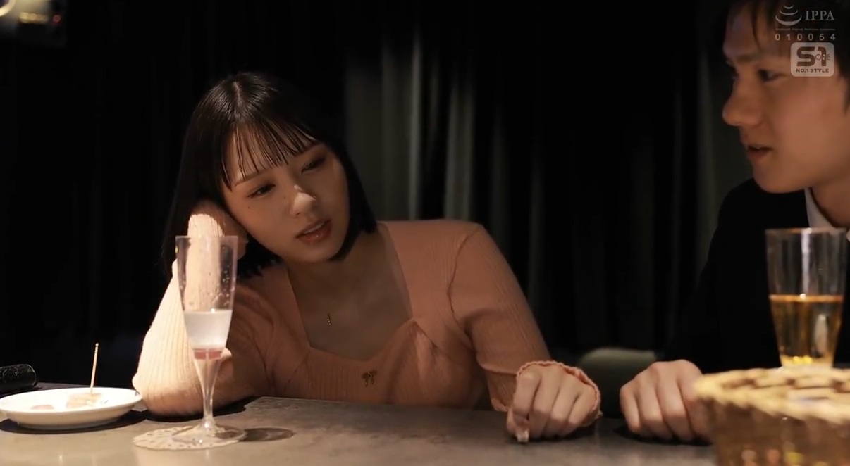 情专一的可爱女生被男友甩了正消沉时...其实是绝佳机会!下体变得松弛可以随意玩弄!用别人的肉棒达到多次高潮SONE-731-第2张图片-萌站