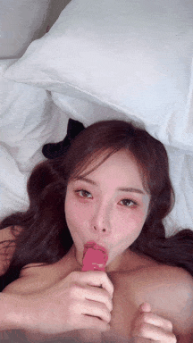 视=33最新流出，财阀母狗，木瓜大吊奶美女【somipark】付费作品，乳交口活，一对车大灯非常耐玩(7V)-939M-第4张图片-萌站