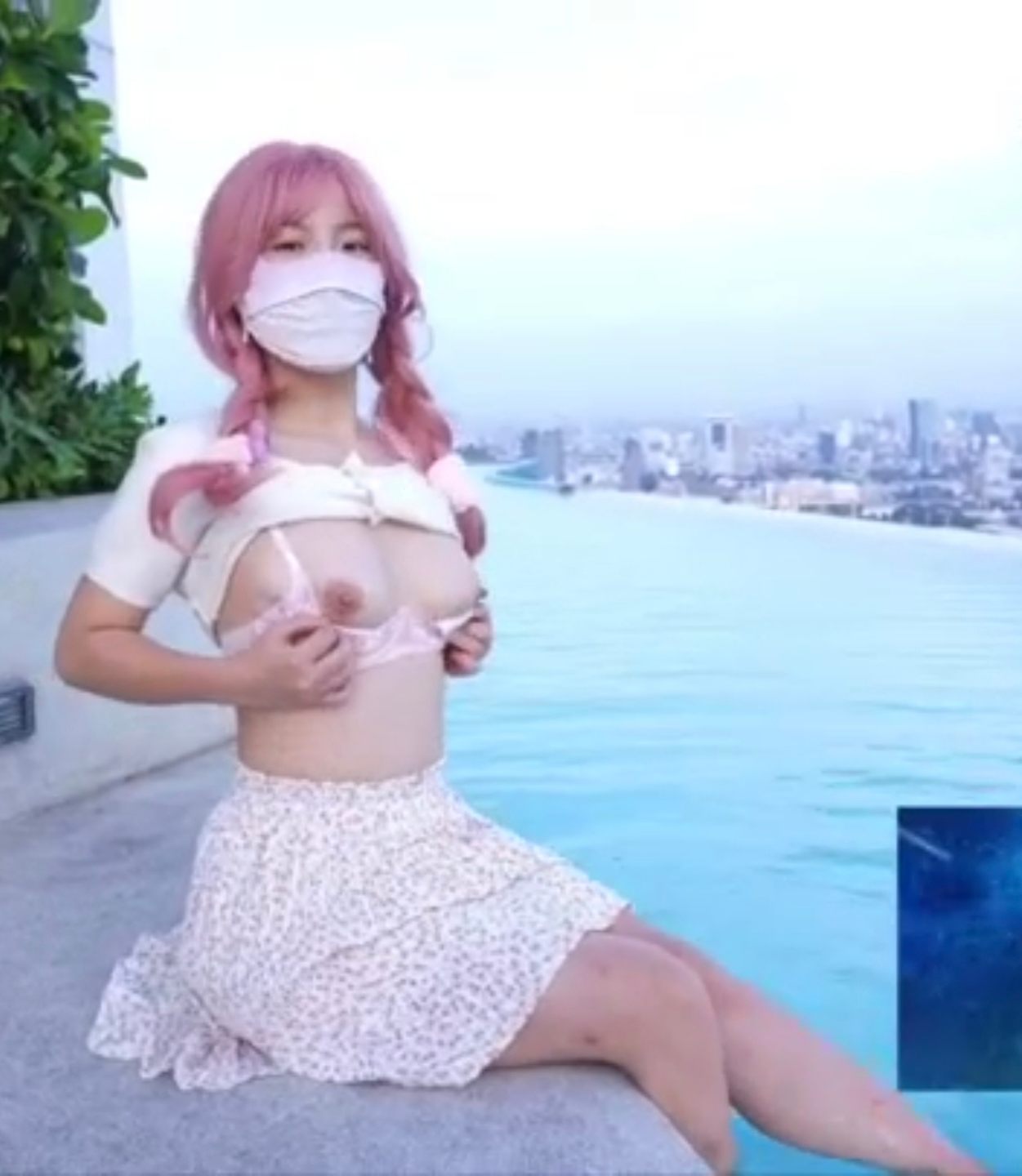 趁父母不在家，赶紧把可爱妹妹操了-第2张图片-萌站