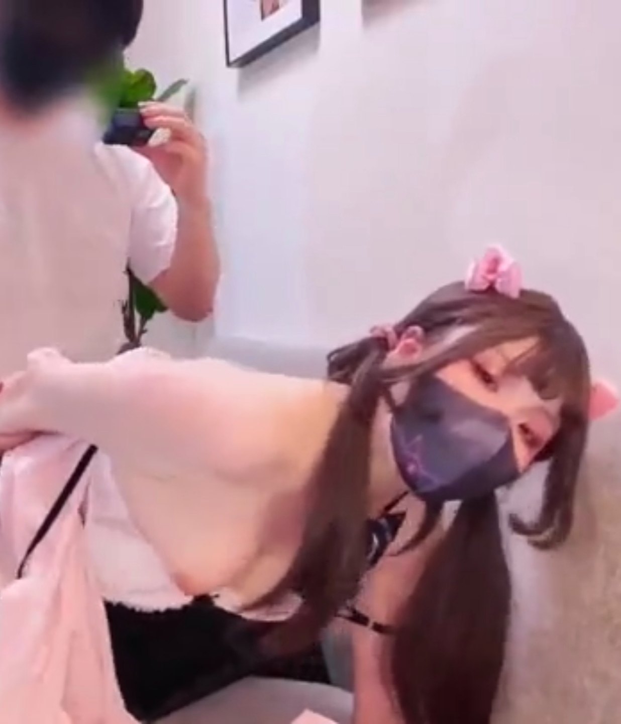 狠狠操黑丝高跟露脸绝美妹妹-第2张图片-萌站