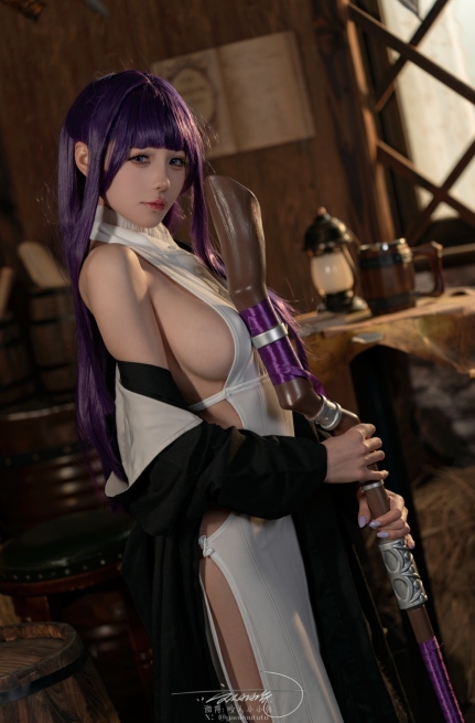 视=8【COSPLAY带视频】[咬一口兔娘 咬人小小兔] 酩酊大喷菇[75P+1V]【1.5G】