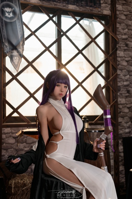 视=8【COSPLAY带视频】[咬一口兔娘 咬人小小兔] 酩酊大喷菇[75P+1V]【1.5G】-第2张图片-萌站
