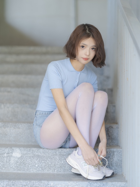视=26【丝足控福利】森萝财团 媛媛-001-15D超薄白丝[59P1V-3.20GB]-第8张图片-萌站