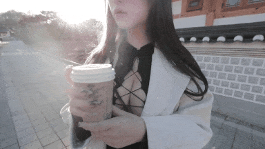 视=48【视频步兵】网红FansOne 艾瑪Emma (emmy18y) 韩国旅游金主曝光流出视频 [1V]-第17张图片-萌站