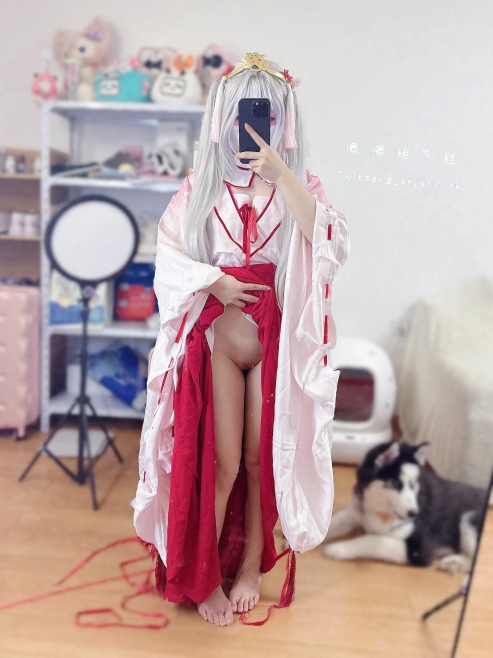 视=37【cosplay写真】全露cos无毛-懒懒睡不醒｜白虎嫩萝莉cos《千恋_万花》【49P】