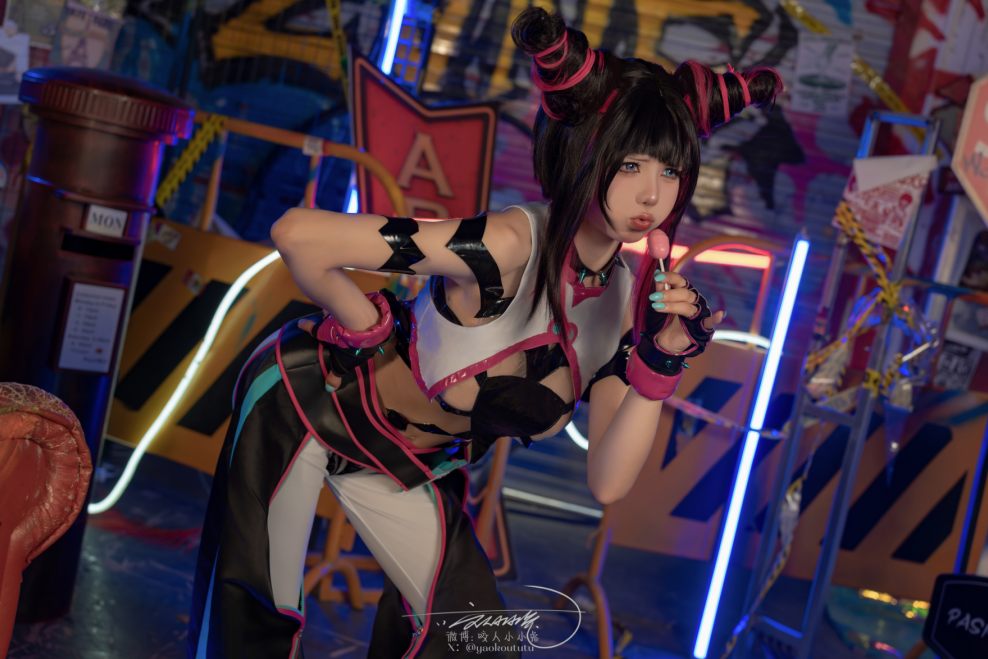 36【COSPLAY带视频】咬一口兔娘(yiko湿润兔) 『街霸-韩蛛俐』 [81P1V]-第2张图片-萌站
