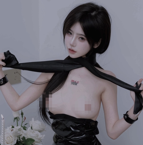推特高颜值【song@ss95578233】反差露出自慰视频福利合集【51P17V3.08G】-第4张图片-萌站