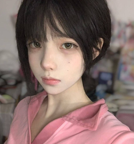 推特 fa4q1 顶级颜值反差校花，纯欲脸蛋下藏着一对超级美乳，门槛大尺度福利【63P23V52.5M】-第2张图片-萌站