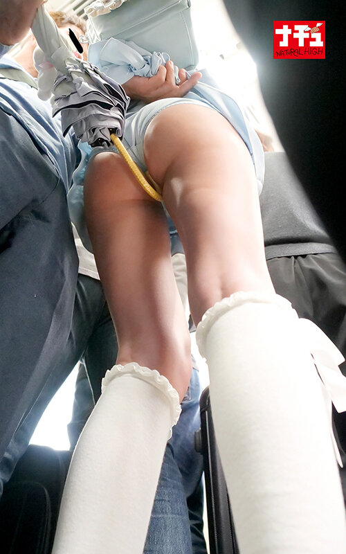 アヘ顔するまでイキ潰す地雷系女子中出し羞恥3 足立めるさんの紙パンティとチェキ付き-第3张图片-萌站
