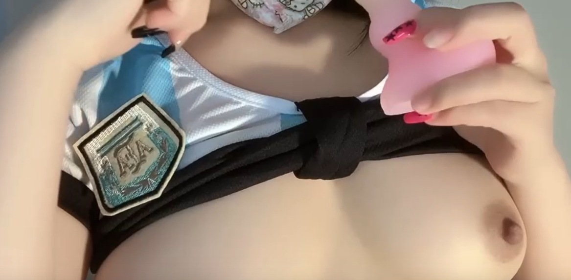 欲梦 NO.039 御梦子 足球宝贝湿嫩小穴携君夺冠 畅爽娇吟 高潮蜜穴水嫩张合 [1V-178MB]