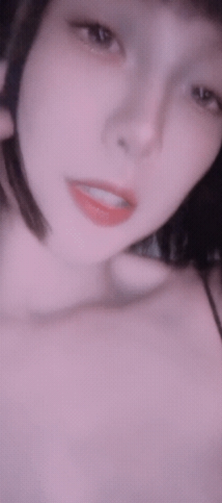 高颜女神 蜜汁糖主 超级大奶白虎自慰，金主爸爸线下啪啪 [47v56p+1.1g]-第2张图片-萌站