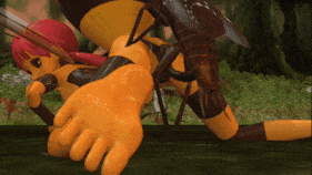 新作-Bee Spider Mantis Girl Sex In The Forest With New Creature Encounter