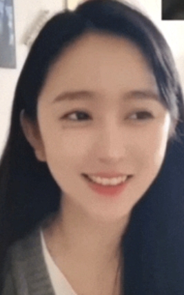 盯射女神 百万 跟金主一对一聊骚 媚眼如丝 阿黑颜视频福利 [3v+849m]-第2张图片-萌站