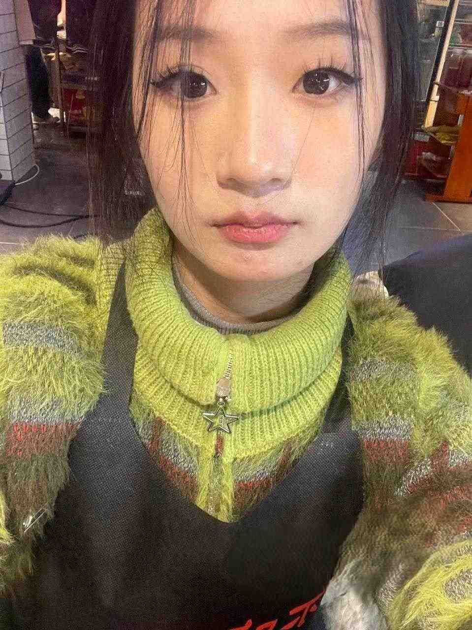 四川师范大学舞蹈学院大二学生魏佳源 被绿帽男友出租给陌生人 完美露脸 口交后入骑乘！