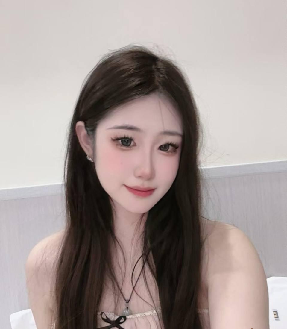 西藏大学甜美学生妹 李明真 被男友曝光大量不雅照和视频 天生母狗圣体 反差十足！