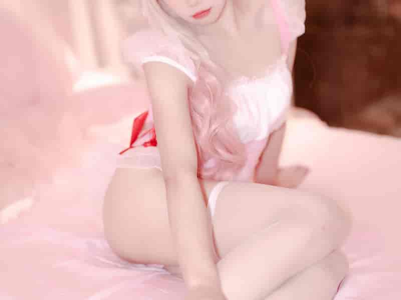 015 - 甜蜜暴击 [25P-110MB]