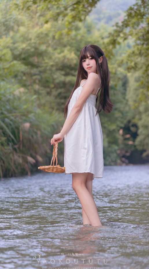 080 - 八月订阅【溯溪之夏】恋爱循环 [60P1V]