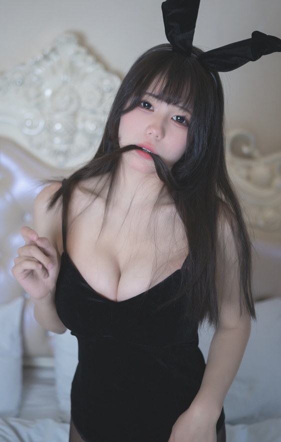 118 – 咬一口兔娘(黏黏团子兔)-night兔女郎[21P]-第4张图片-萌站