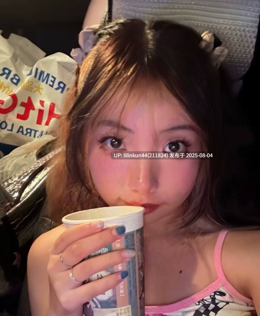 北京大学大三女学生 王羽菲 高颜值极品侧颜逃不过土豪的魔爪 母狗与女神只在一念之间！-第2张图片-萌站