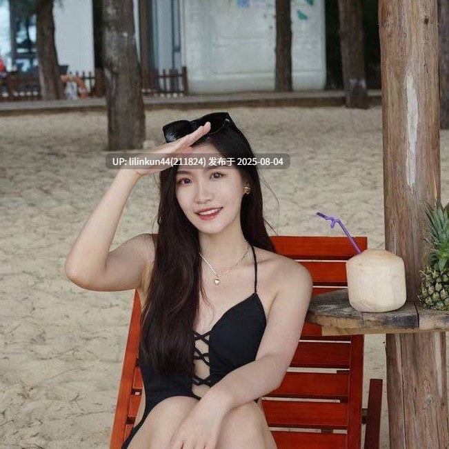 高颜值大学生反差女神游山玩水性感摆拍 与男友酒店做爱被偷拍 后入爆插 骚骚的的声音很动听！