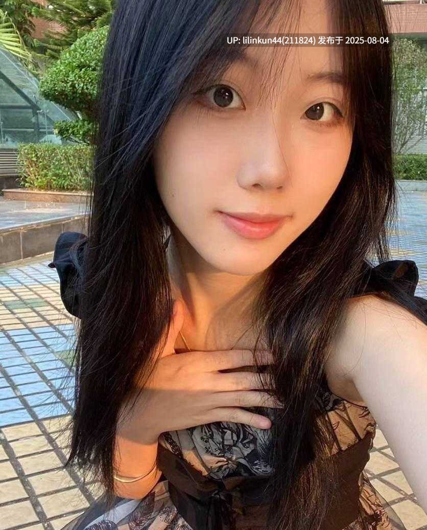 又是一个全新未开封的学生妹 不羡鸳鸯不羡仙羡慕富哥每一天 嫩妹越是挣扎富二代干的越凶！