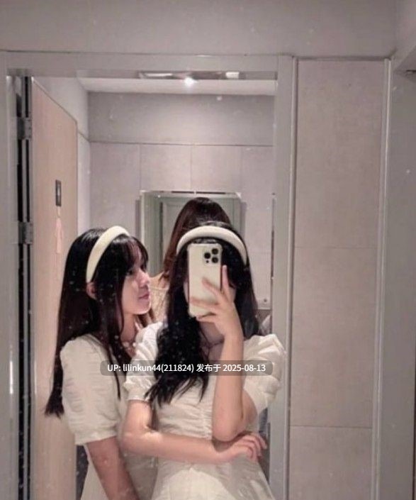 旅游中19岁美女学生与男友在酒店厕所私密做爱视频曝光，姿势多样高潮连连
