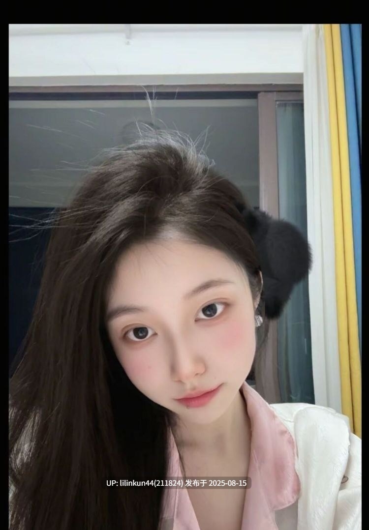 长沙大四学姐徐雯雯前任私密约会曝光！现任怒揭火辣丑闻,网友激情吃瓜嗨到爆