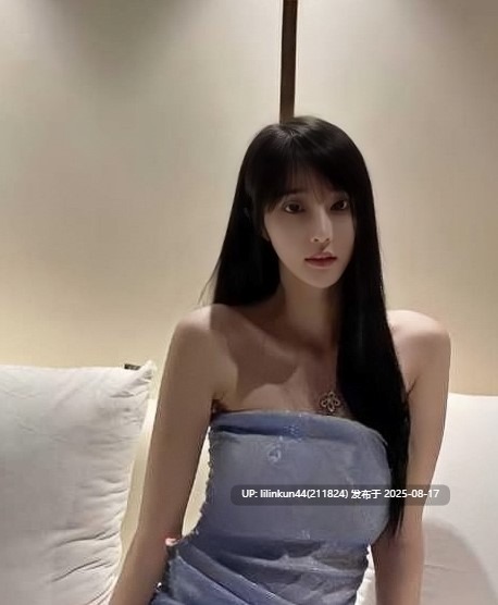 抖音街拍模特 兰兰鹿鹿 早期下海外围视频流出 3000元便可与女神共赴极乐 你心动吗？